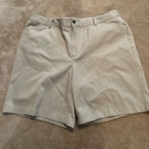 Eddie Bauer- women’s khaki shorts, size 18 tall new with tags